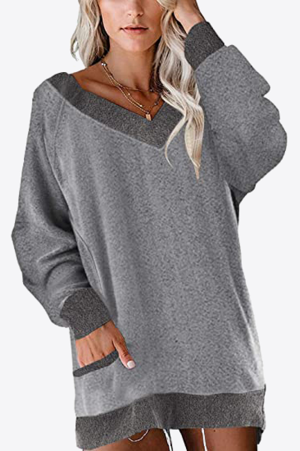 Contrast Raglan Sleeve V-Neck Top with Pockets